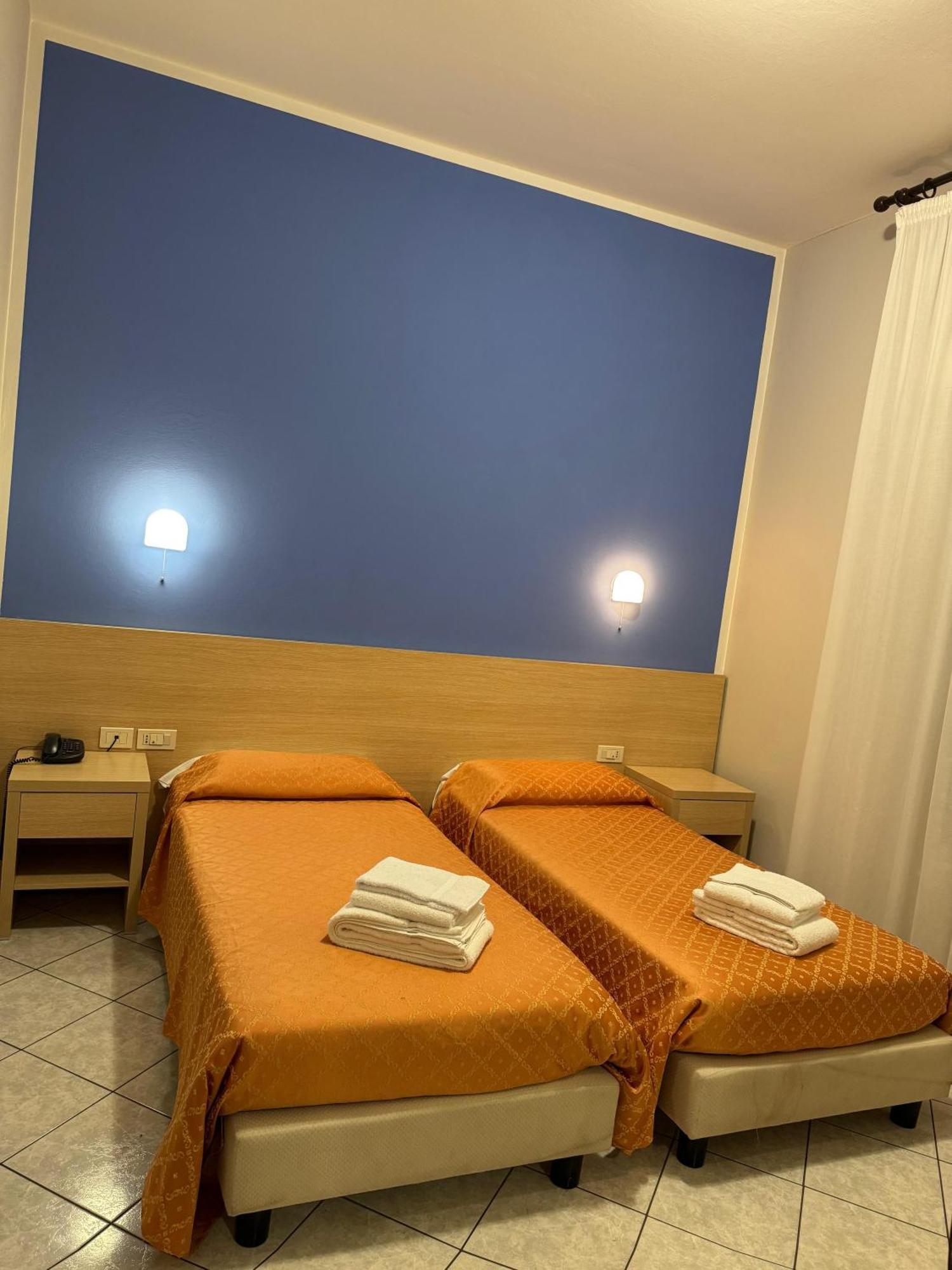 Albergo La Posta Arezzo Badia Al Pino Exterior foto