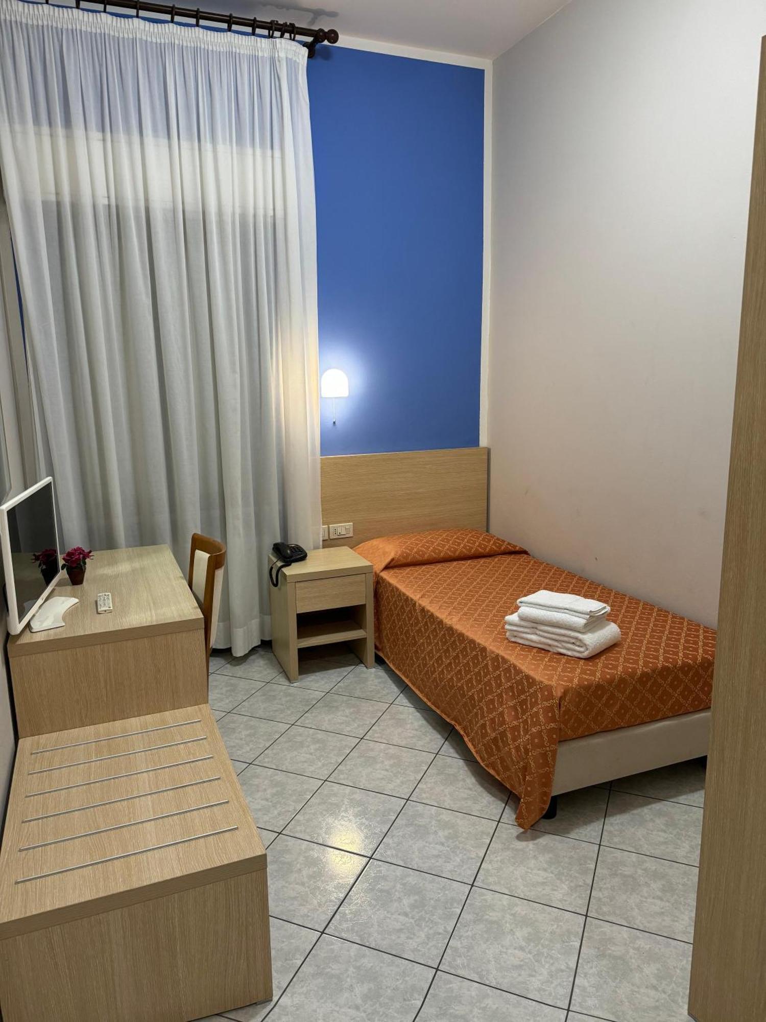Albergo La Posta Arezzo Badia Al Pino Exterior foto