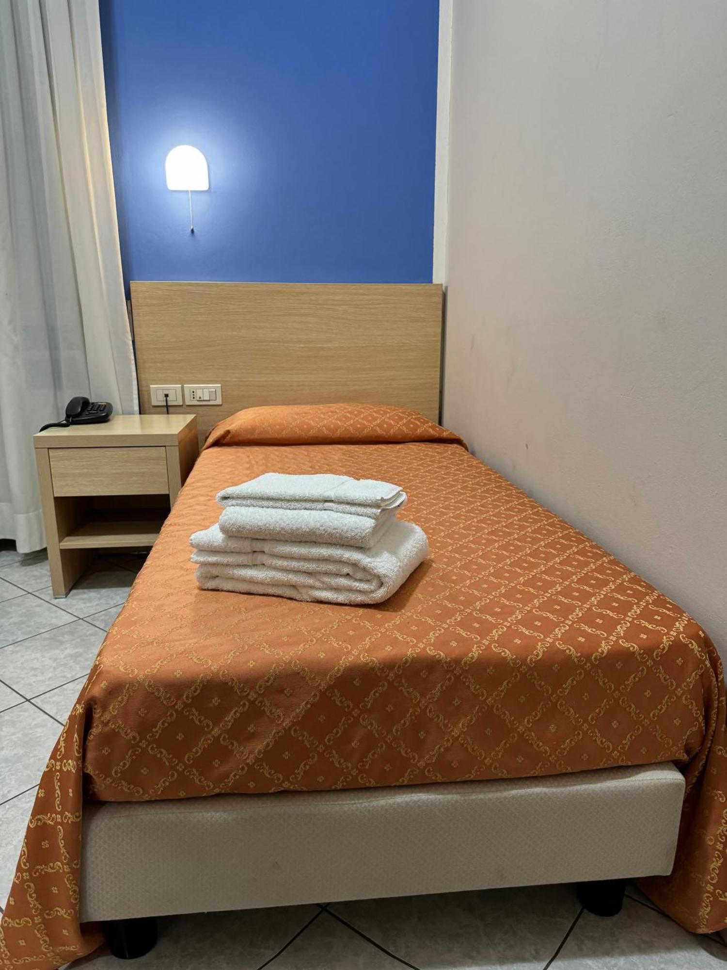Albergo La Posta Arezzo Badia Al Pino Exterior foto