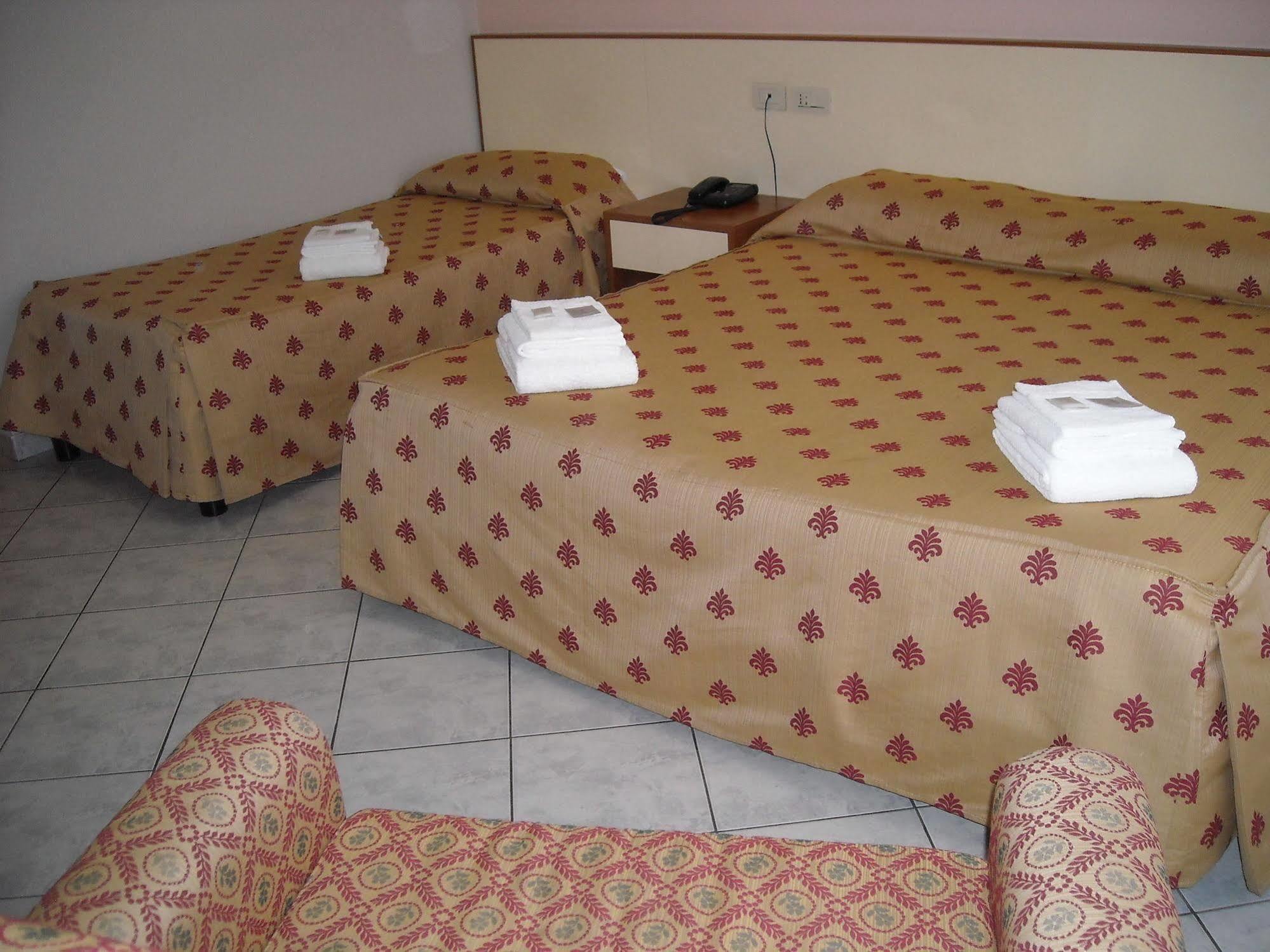 Albergo La Posta Arezzo Badia Al Pino Exterior foto