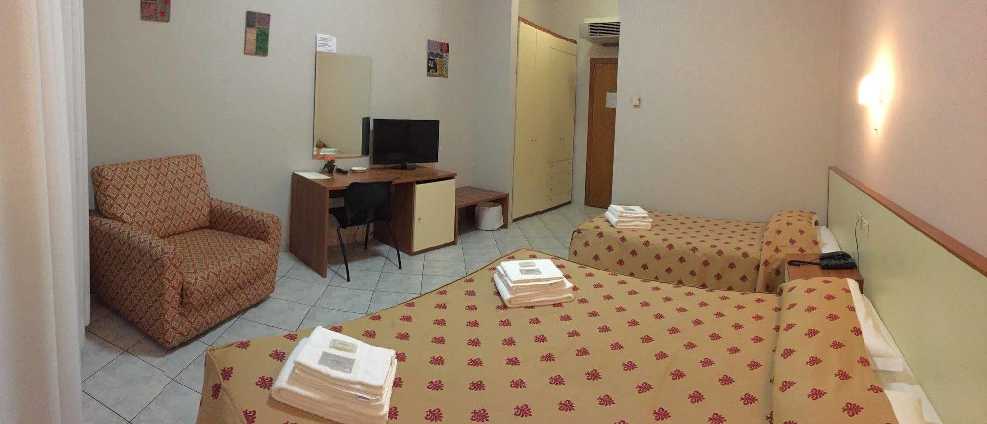 Albergo La Posta Arezzo Badia Al Pino Exterior foto
